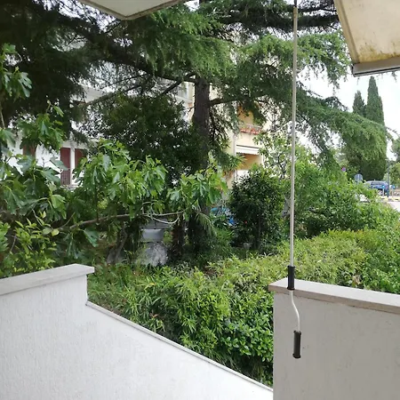Poretti For 2,in Center Parking Free In The Yard,6 Min Walk Apartamento
