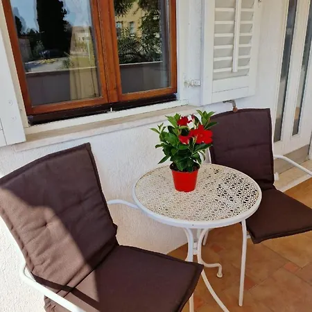 Poretti For 2,in Center Parking Free In The Yard,6 Min Walk Lägenhet Rovinj
