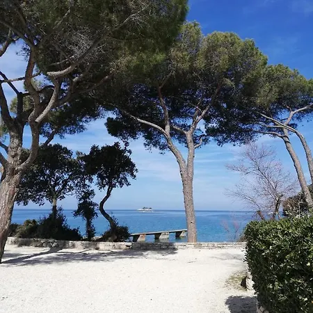 Poretti For 2,in Center Parking Free In The Yard,6 Min Walk Apartment *