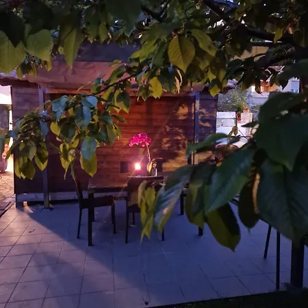 Poretti For 2,in Center Parking Free In The Yard,6 Min Walk Rovinj