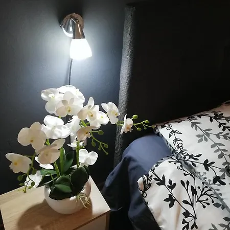 Poretti For 2,in Center Parking Free In The Yard,6 Min Walk *