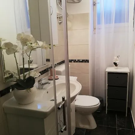 Poretti For 2,in Center Parking Free In The Yard,6 Min Walk Apartman *