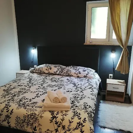 Poretti For 2,in Center Parking Free In The Yard,6 Min Walk