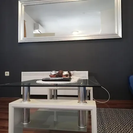 Apartment Poretti For 2,in Center Parking Free In The Yard,6 Min Walk Rovinj