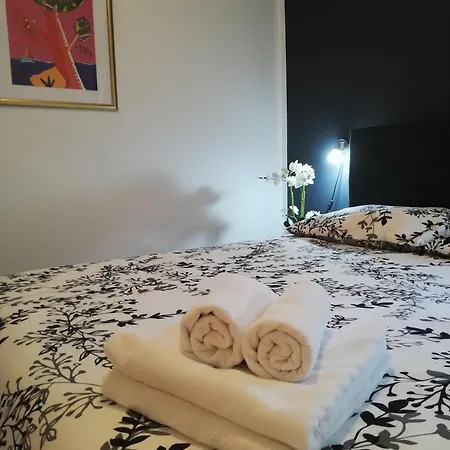 Poretti For 2,in Center Parking Free In The Yard,6 Min Walk Rovinj