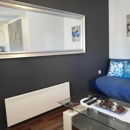 Poretti For 2,in Center Parking Free In The Yard,6 Min Walk Apartment