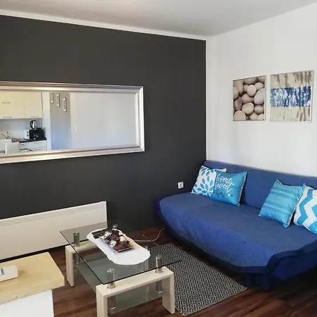 Poretti For 2,in Center Parking Free In The Yard,6 Min Walk * Rovinj