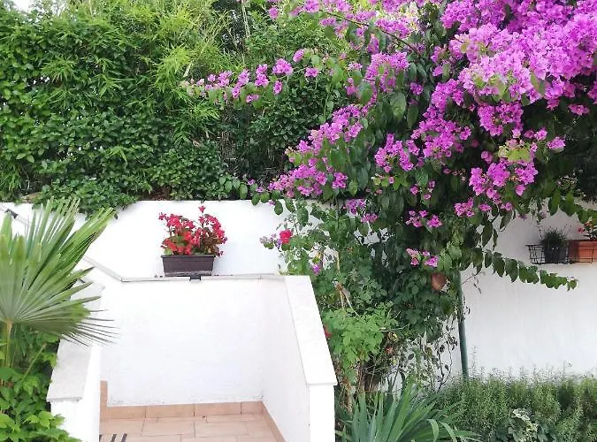 Apartamento Poretti For 2,in Center Parking Free In The Yard,6 Min Walk *