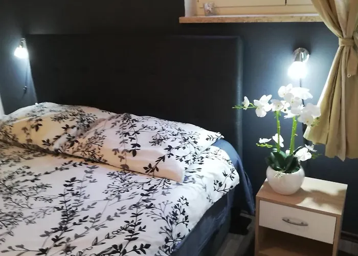 Poretti For 2,in Center Parking Free In The Yard,6 Min Walk Apartamento Rovinj