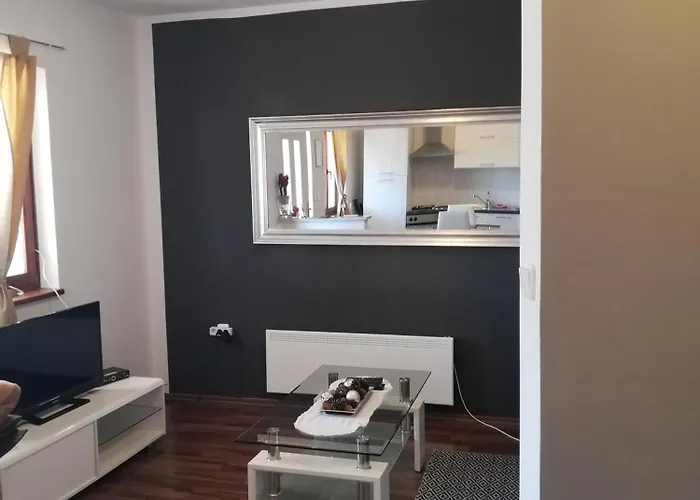 Poretti For 2,in Center Parking Free In The Yard,6 Min Walk * Rovinj