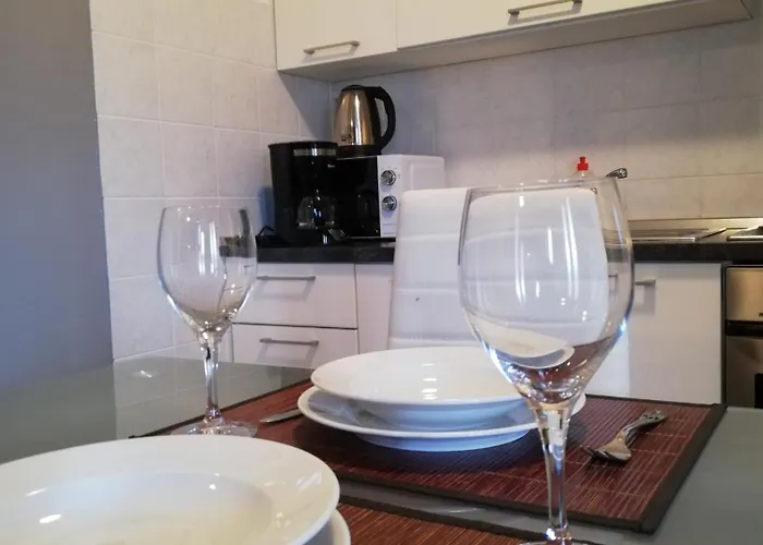 Poretti For 2,in Center Parking Free In The Yard,6 Min Walk Apartamento