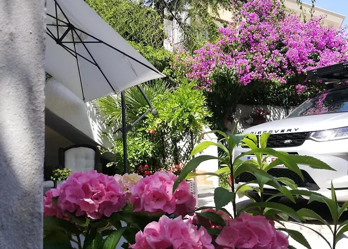 Poretti For 2,in Center Parking Free In The Yard,6 Min Walk