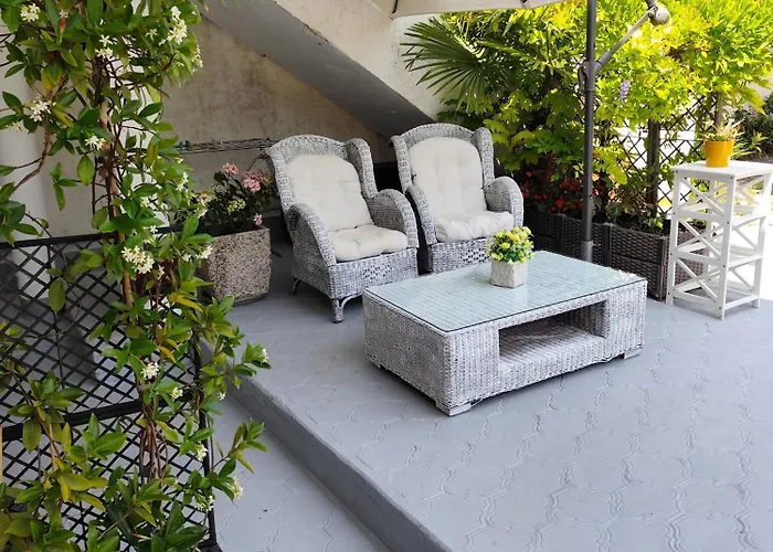 Poretti For 2,in Center Parking Free In The Yard,6 Min Walk Apartamento *